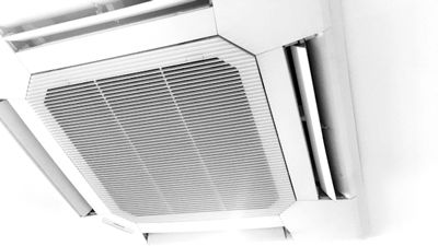 天井取付型エアコンクリーニング（業務用エアコン）